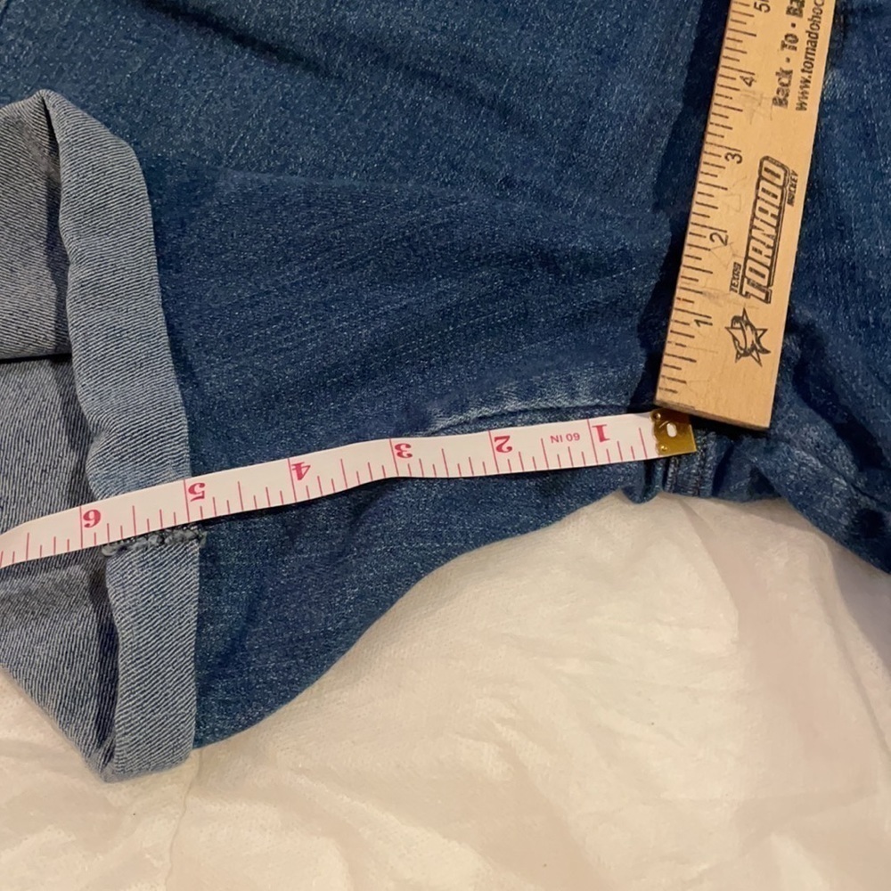 Lee Riders Mid Rise Jean Shorts - Picture 10 of 13